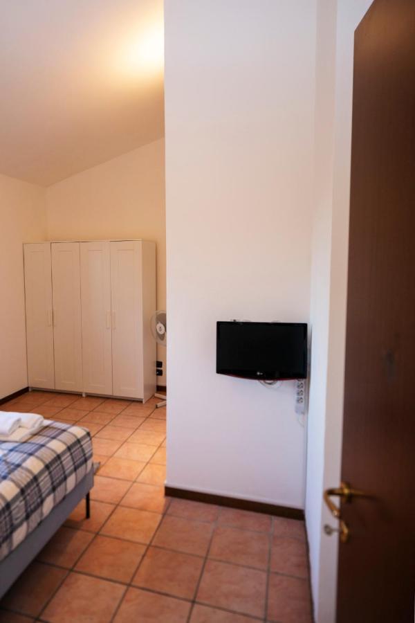 Residence San Raffaele 1 Milano Dış mekan fotoğraf